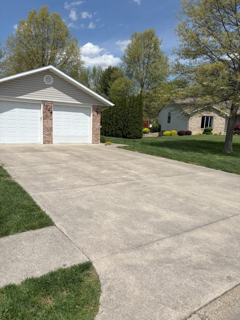 Soft Washing in Illinois