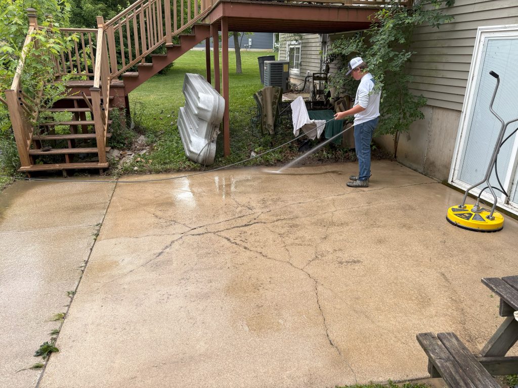 Soft Washing in Illinois