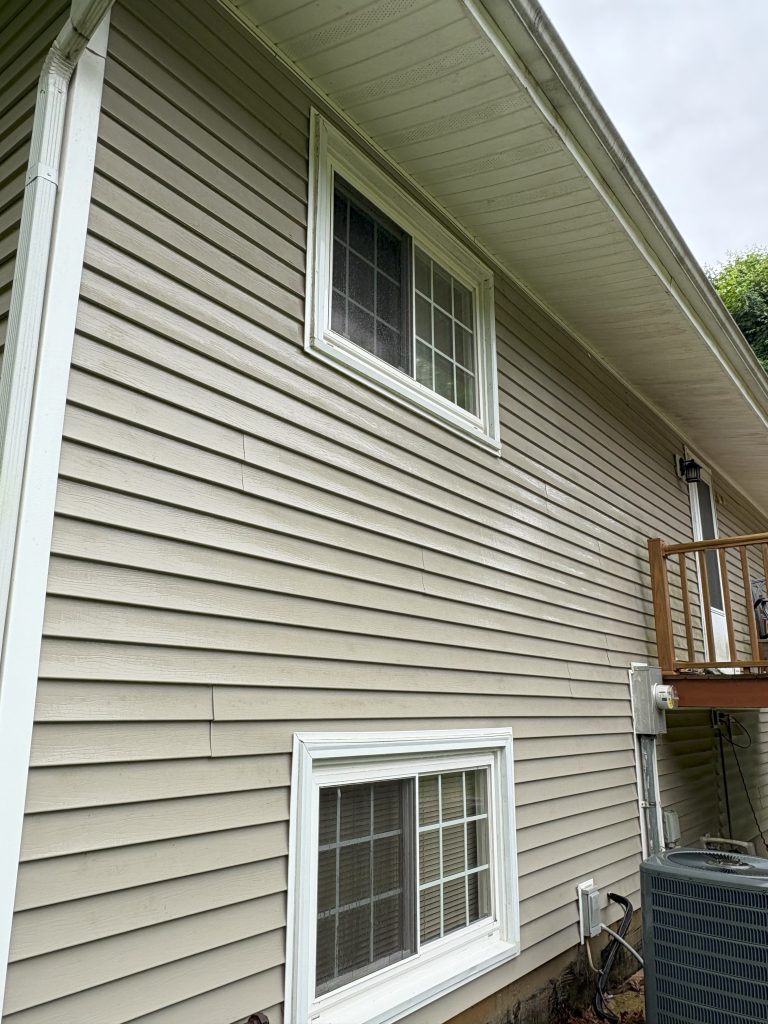 Soft Washing in Illinois